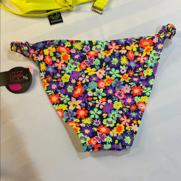 No Boundaries 2 Piece Bikini, Yellow top, High Cut Floral Neon Accents Bottoms - Picture 7 of 9